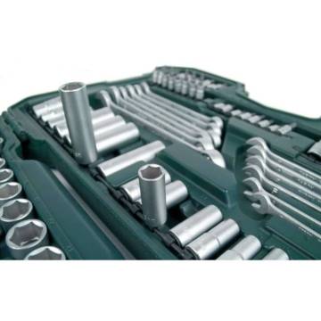 Brüder Mannesmann 215 Piece Ratcheting Socket Spanner Set