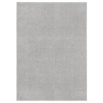 Light Grey Short Pile Rug 140x200 cm - Elegant Home Decor