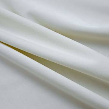 Elegant Velvet Blackout Curtains in Cream - 140x175 cm