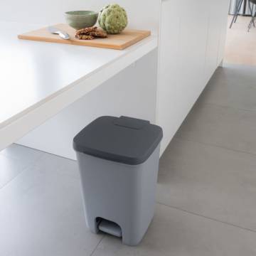 Curver Essentials 20L Pedal Bin - Light Grey | Hipomarket