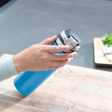 Leifheit Flip Thermos Bottle 600 ml - Water Blue | HiPo Market